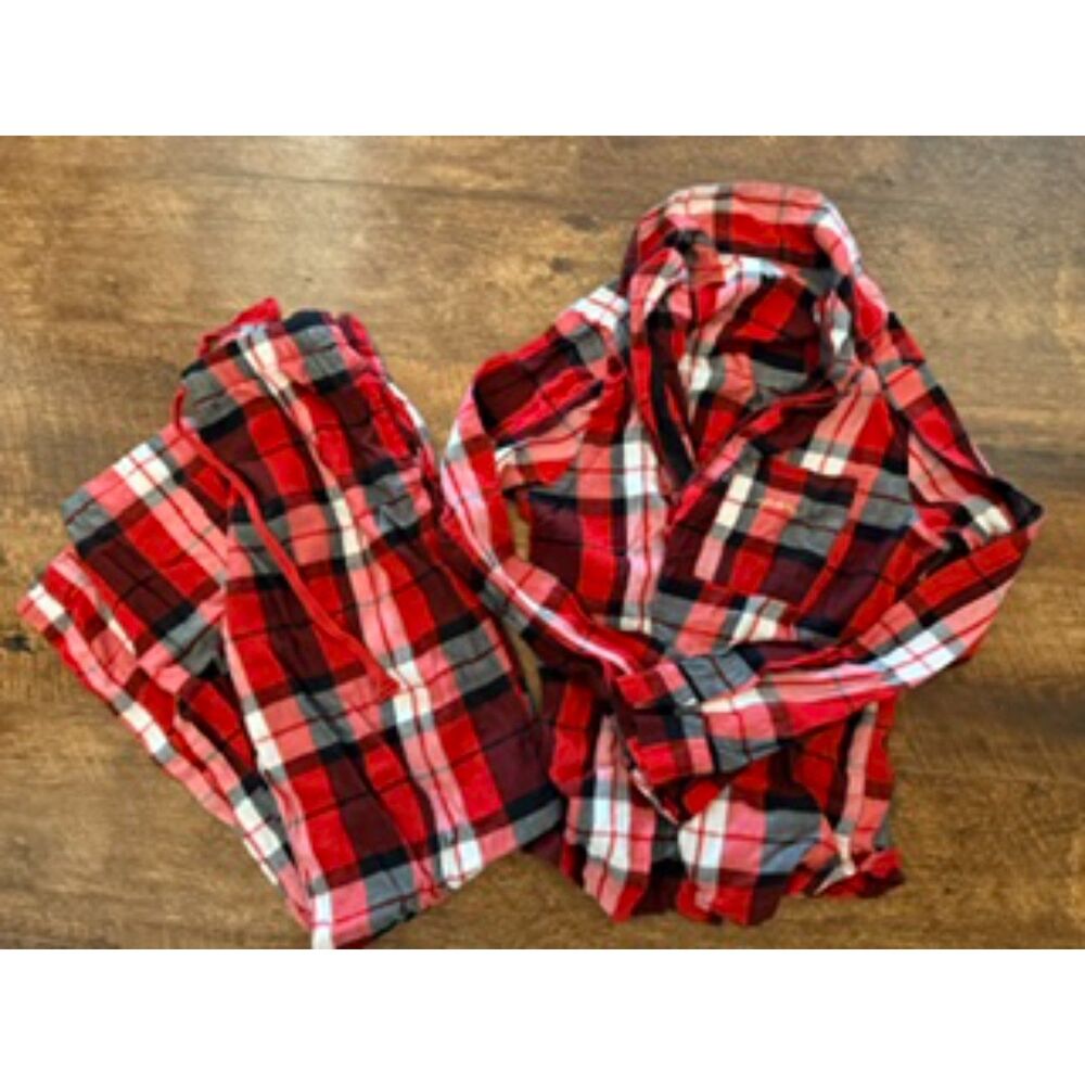 Victoria’s Secret's Pink line Women’s XS Plaid Pajama Set
